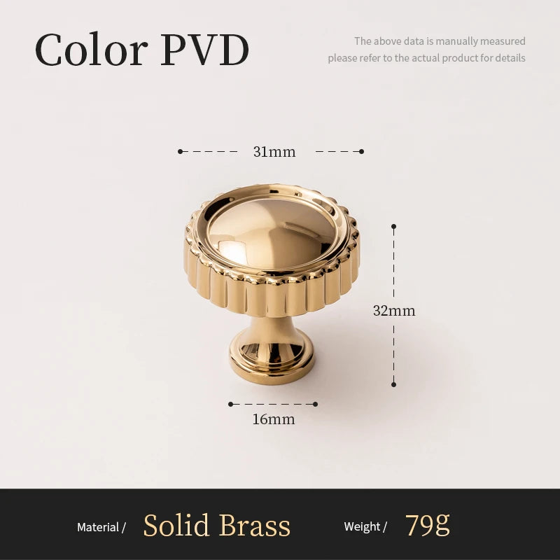 Luxe messing kastknop PVD kleur, 31mm breed, 32mm hoog, modern design, Aurel hardware.