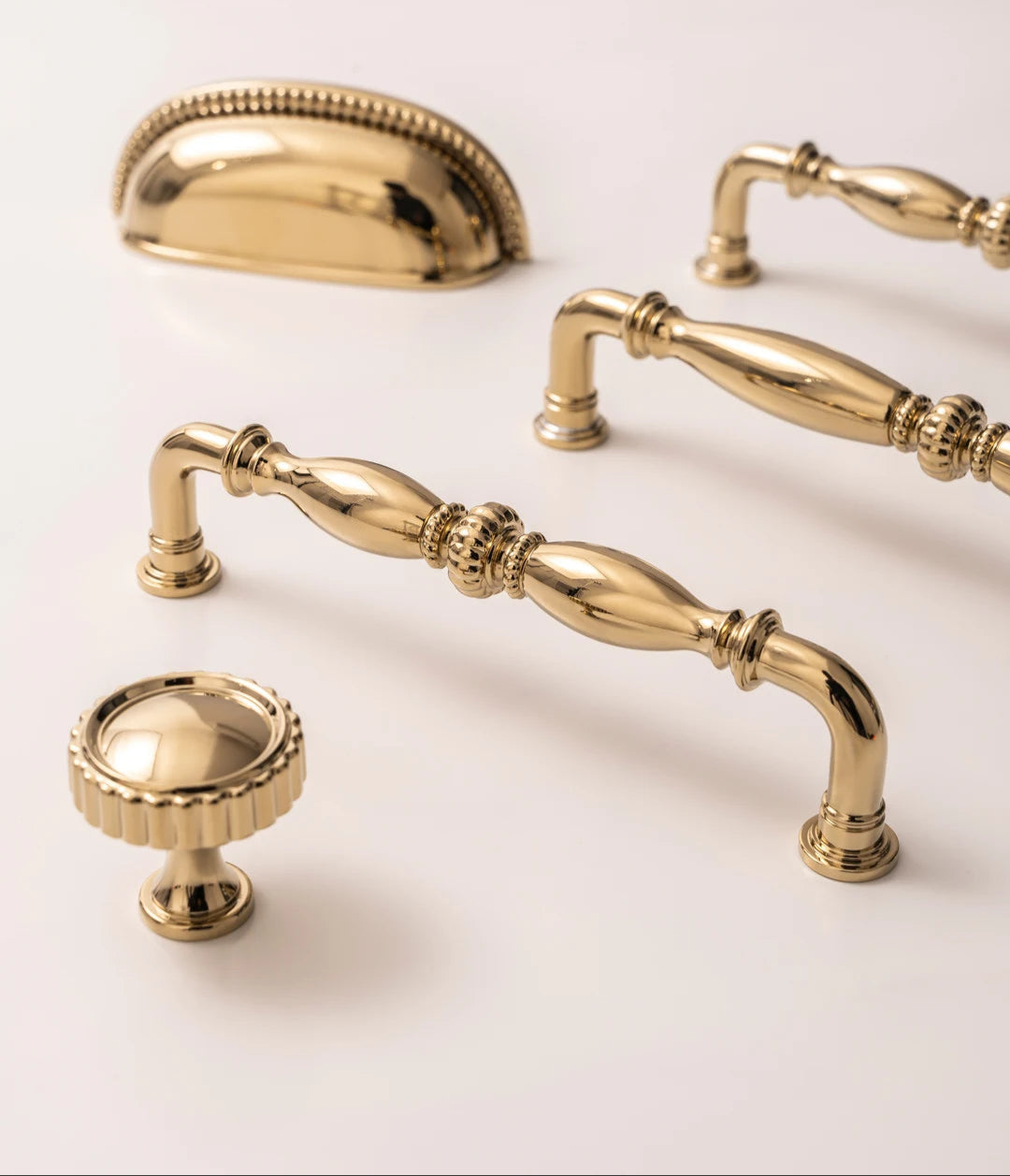 Luxe messing knoppen en grepen voor kast en lade, modern en klassiek design, Aurel hardware