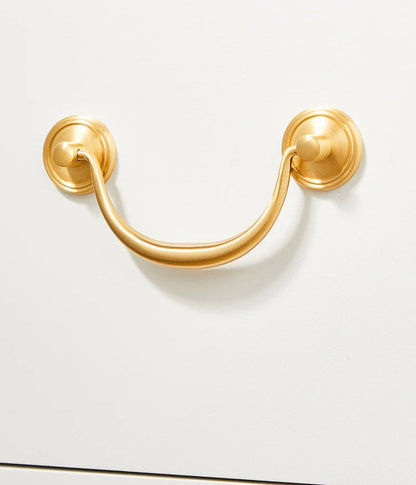 Gouden Shell Kastknop – Nordic Messing Meubelgreep voor Keuken & Kasten