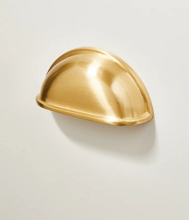 Gouden Shell Kastknop – Nordic Messing Meubelgreep voor Keuken & Kasten