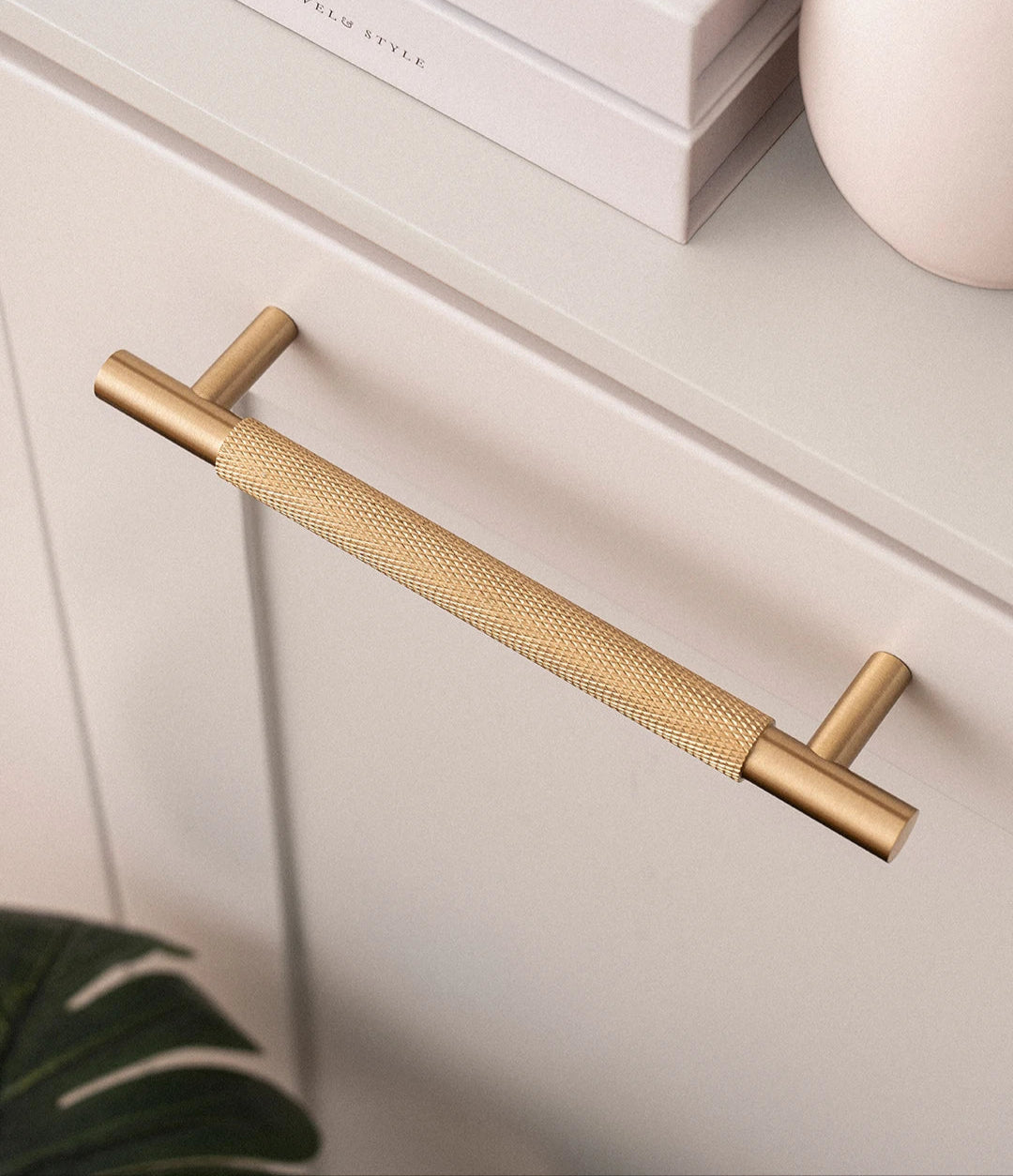 Bronskleurige meubelgrepen - modern retrodesign